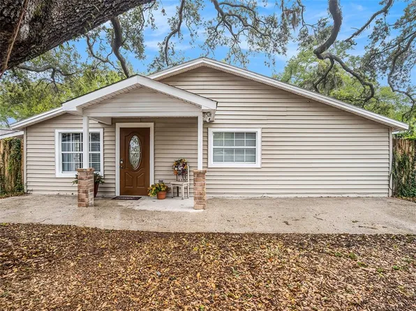 106 Grove St, Brandon, FL 33510