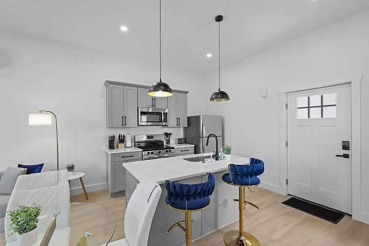 738 College Ln #3 — Photo 3