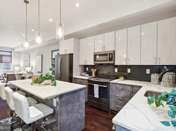 3037 Cambridge St, Philadelphia, PA 19130