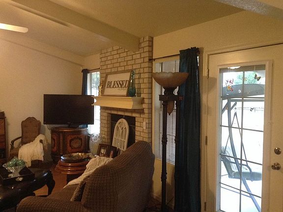 5th image of 302 W Onyx Dr