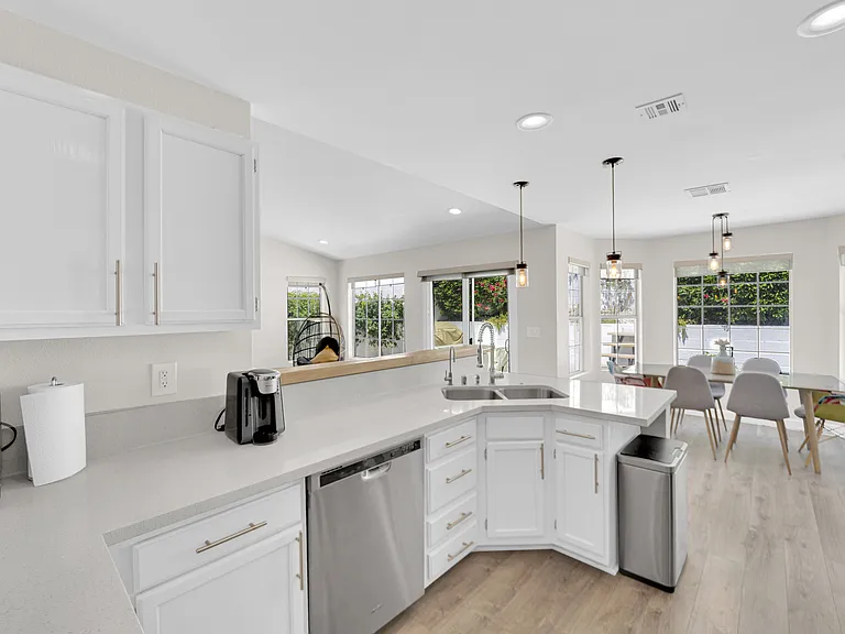 2505 Sea Venture Dr — Photo 14
