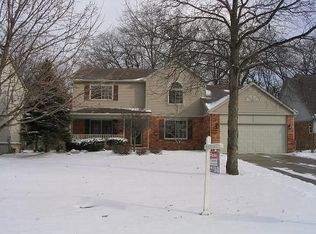 2060 Blue Stone Ln, Commerce Township, MI 48390
