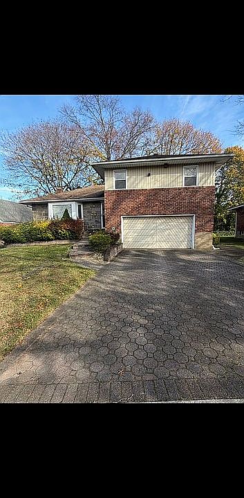 1st image of 1279 Forest Ave