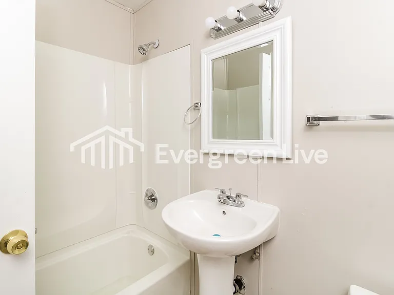 5426 Garden Lake Dr — Photo 12