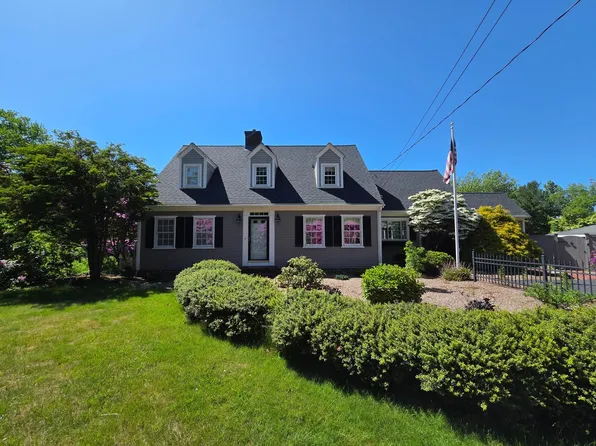 29 Barker St, Pembroke, MA 02359