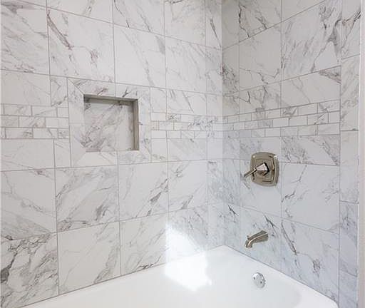 5th image of 2911 Faraon St