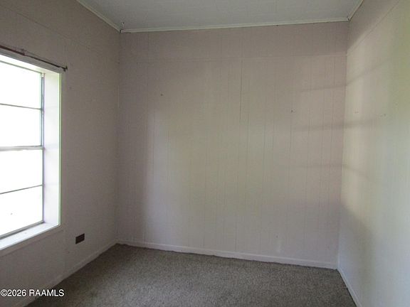 5th image of 1106 1/2 Lombard St