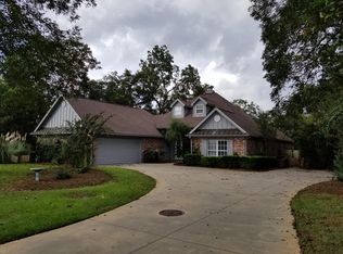 104 Eton Dr, Dothan, AL 36305