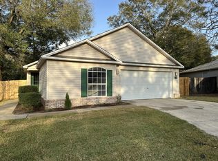 7 Courtney Ln, Crestview, FL 32539