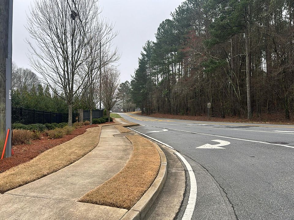 2nd image of 105 Sheridan Dr