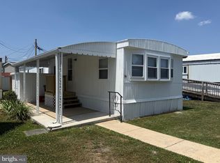 14 Hilltop Ave, Akron, PA 17501