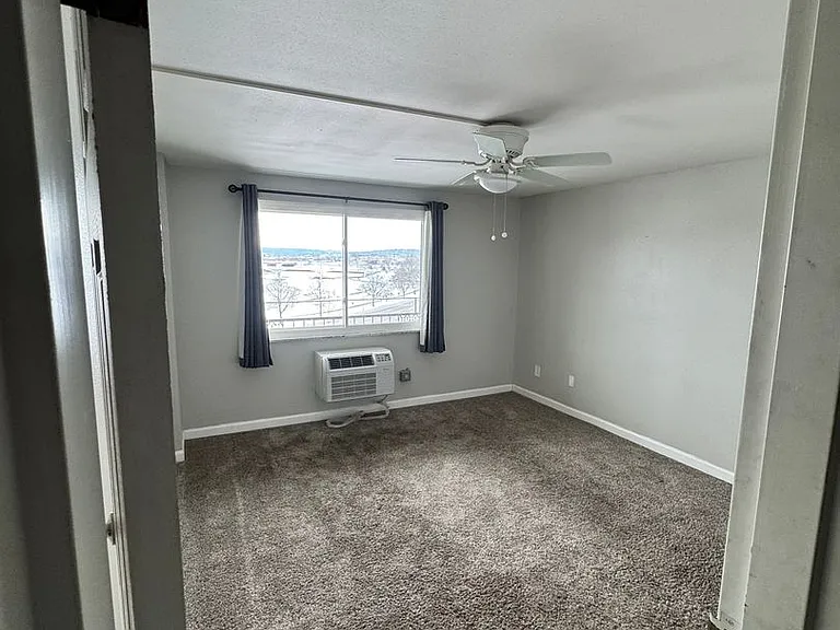 848 Riverview Ter #607 — Photo 6