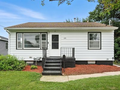 245 8th Ave, Marion, IA, 52302