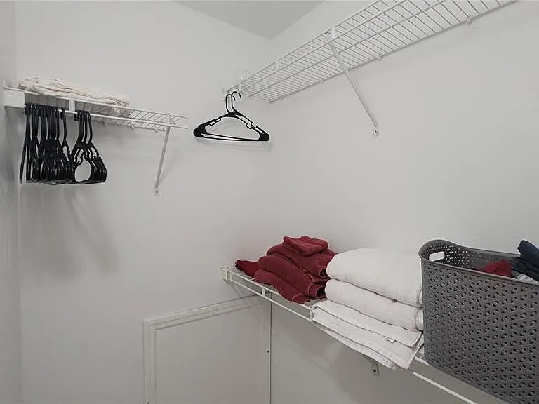 4000 SW 23rd St #6-303 — Photo 12
