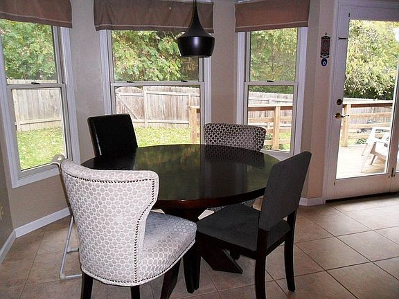 4th image of 812 S Gatewood Dr