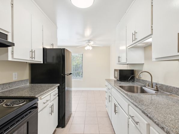 1910 Berryman St APT 302