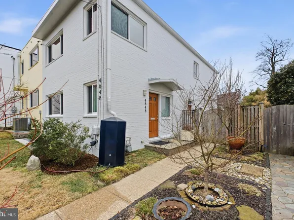 4848 Reservoir Rd NW, Washington, DC 20007