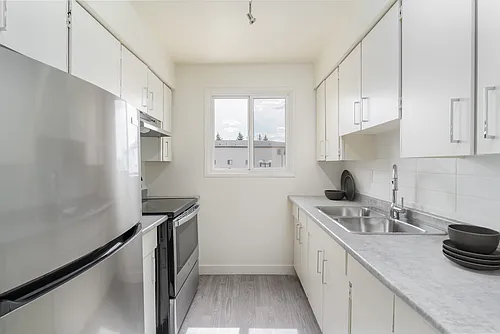 500 Rivercrest Cres Photo 1