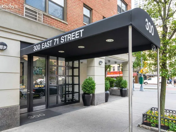 300 East 71st Street 7O image 12 of 12