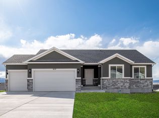 40 N Chadwick Cir, Grantsville, UT 84029