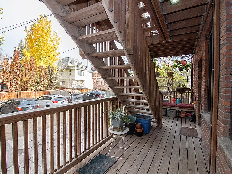 883 Grosvenor Ave #6 — Photo 22
