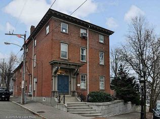 395 Benefit St #4, Providence, RI 02906