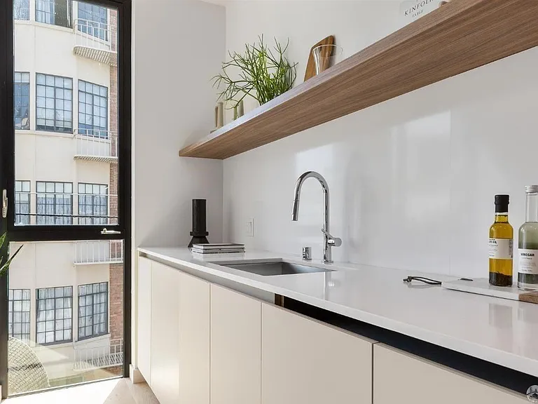 311 Grove St #3 — Photo 7