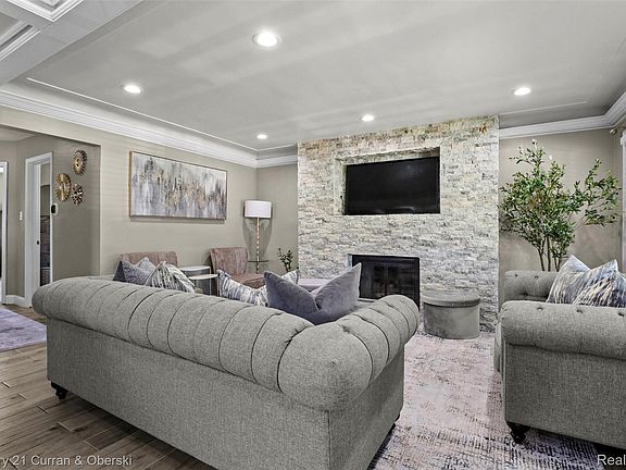 5th image of 6233 Oakman Blvd
