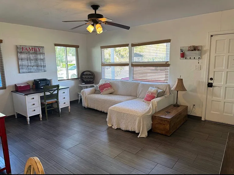 1635 E Solano Dr — Photo 5