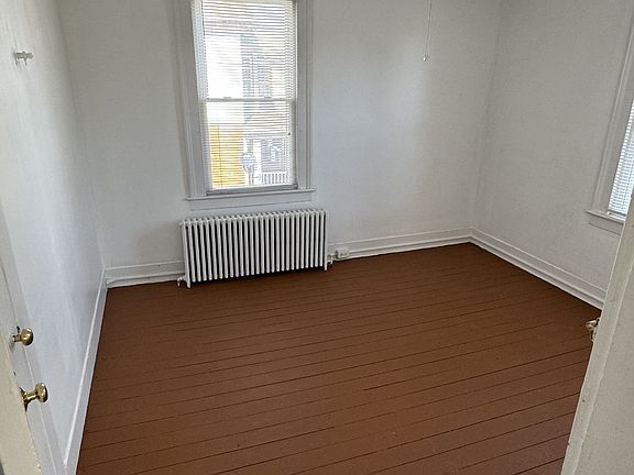 5th image of 63 Lincoln St Floor 2
