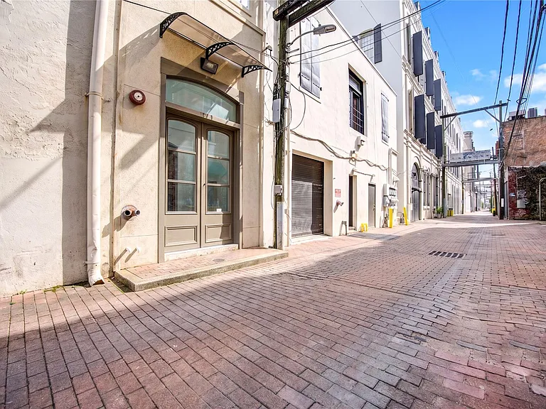 213 Tremont St #2 — Photo 25