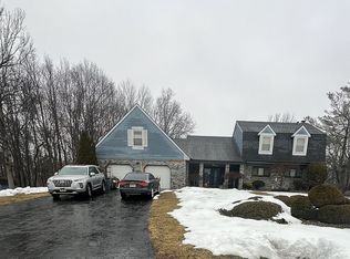 3 Fairfield Ct, Manalapan, NJ 07726