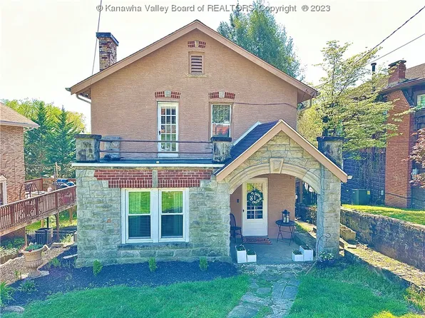 1114 Oakmont Rd, Charleston, WV 25314