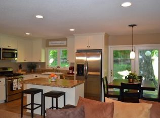 4712 Gordon Rd, Mound, MN 55364