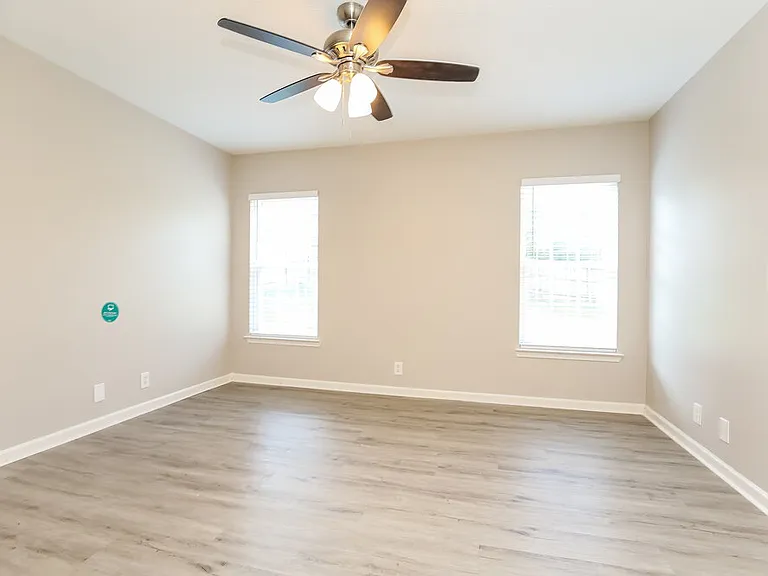 7016 Zither Ln — Photo 11