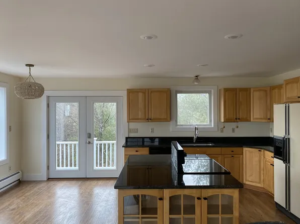 6 Whitney Way - C, 6 Whitney Way, Montague, MA 01351