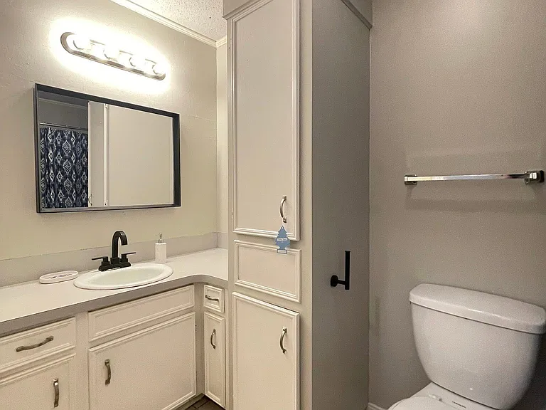 103 Comanche Cir — Photo 28