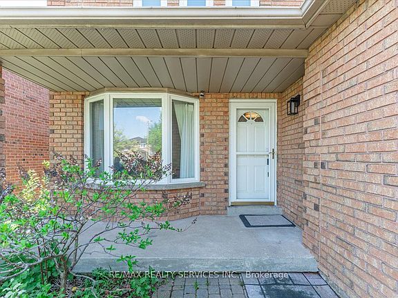 5th image of 108 Candy Cres