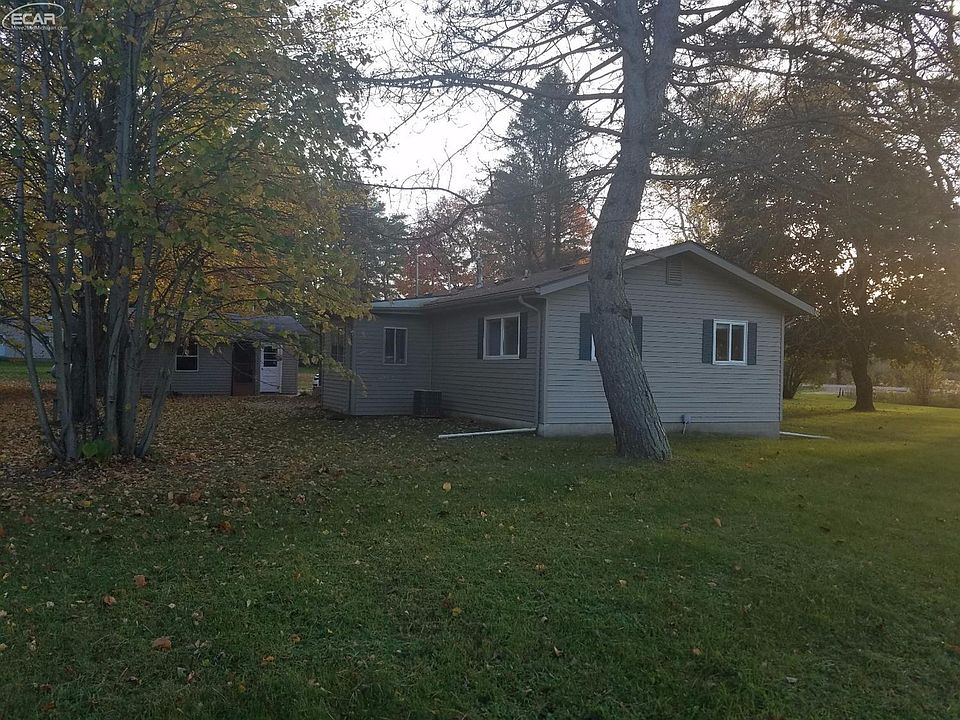 2nd image of 8453 Vassar Rd