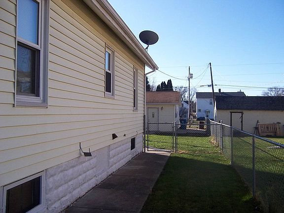 3rd image of 1508 9th Ave