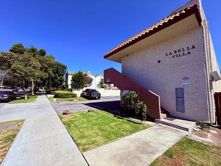 3300 W Orange Ave — Photo 18