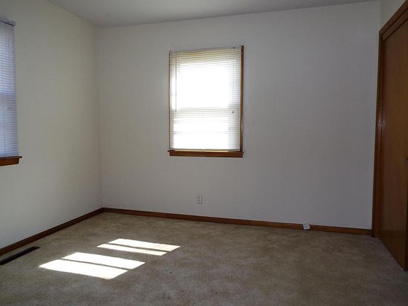 5th image of 3500 Avenue G