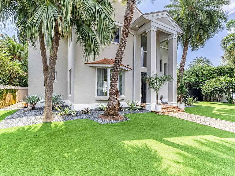 524 Poinciana Dr — Photo 26