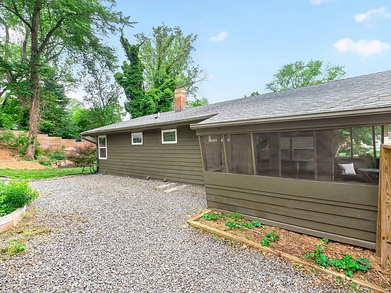 1408 Baker St #A — Photo 22