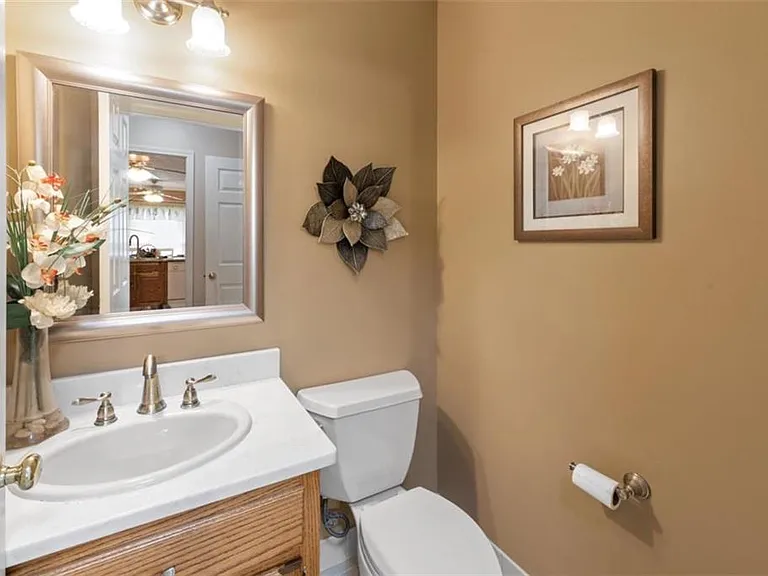 1061 N Highway 92 — Photo 37