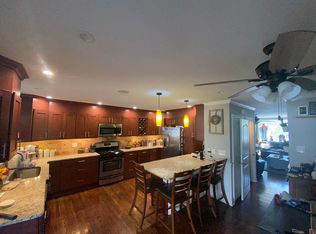 10214 Woburn Pl, Philadelphia, PA 19114