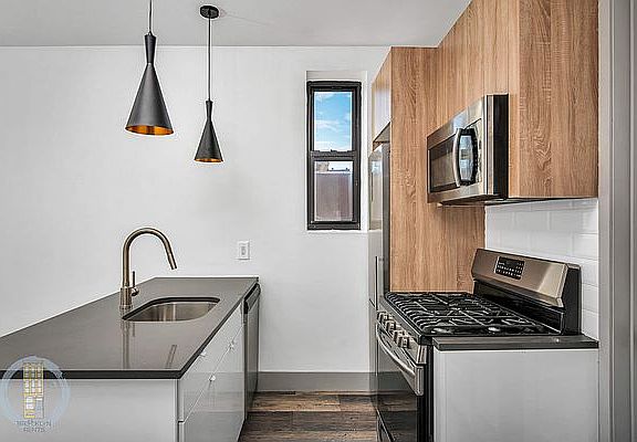 3rd image of 1961 Madison Ave APT E2