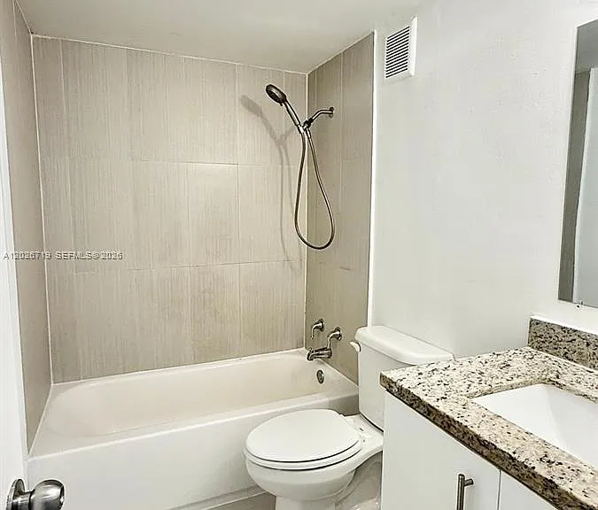 42 SW 14th St #103 — Photo 13