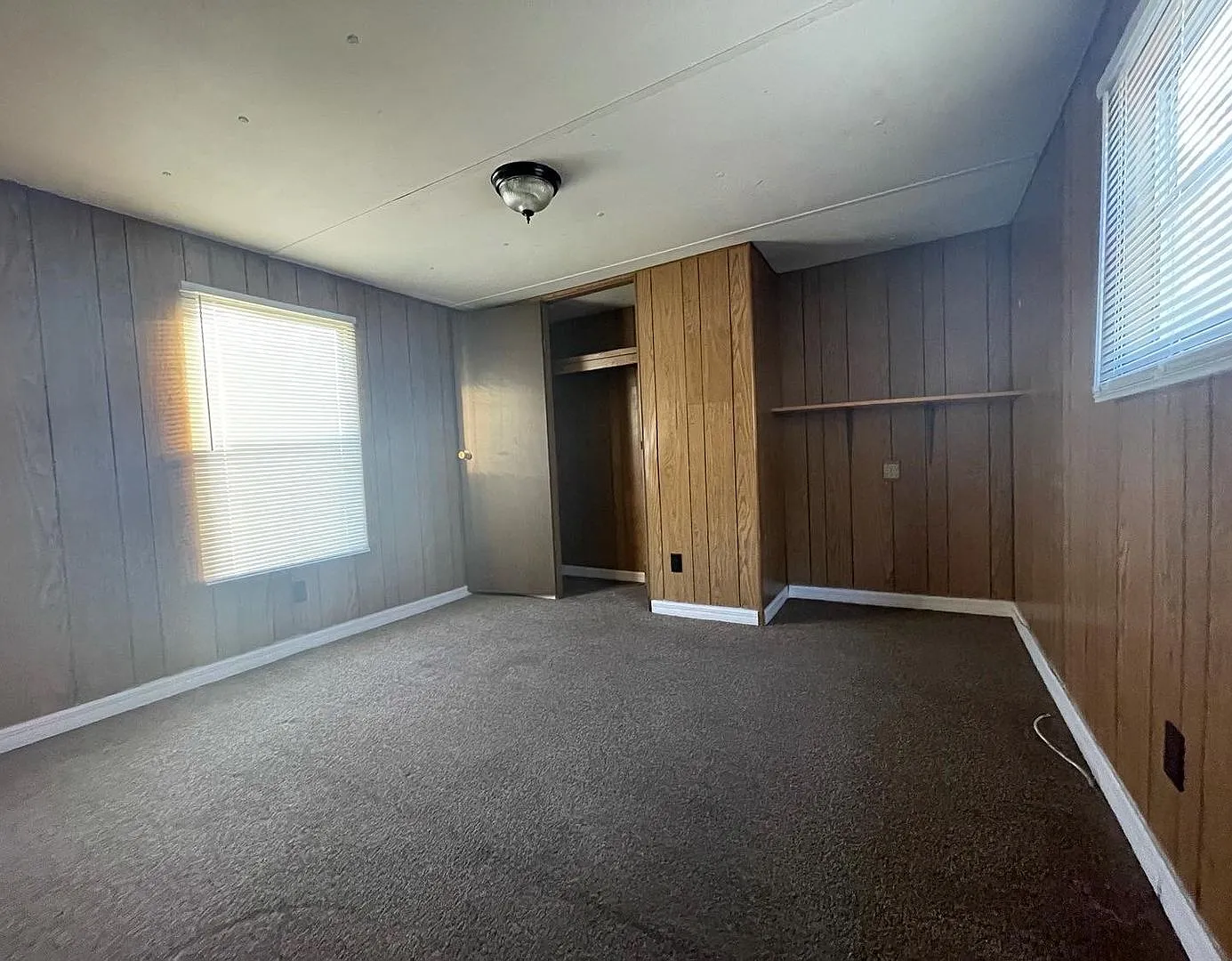 2 Bed 1.5 Bath — Photo 4