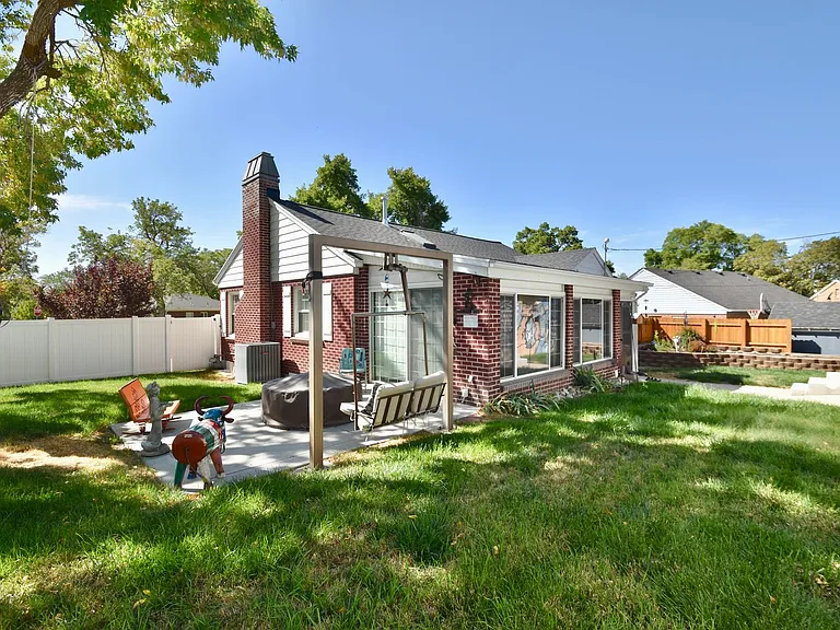 2689 E Barbey Dr — Photo 18